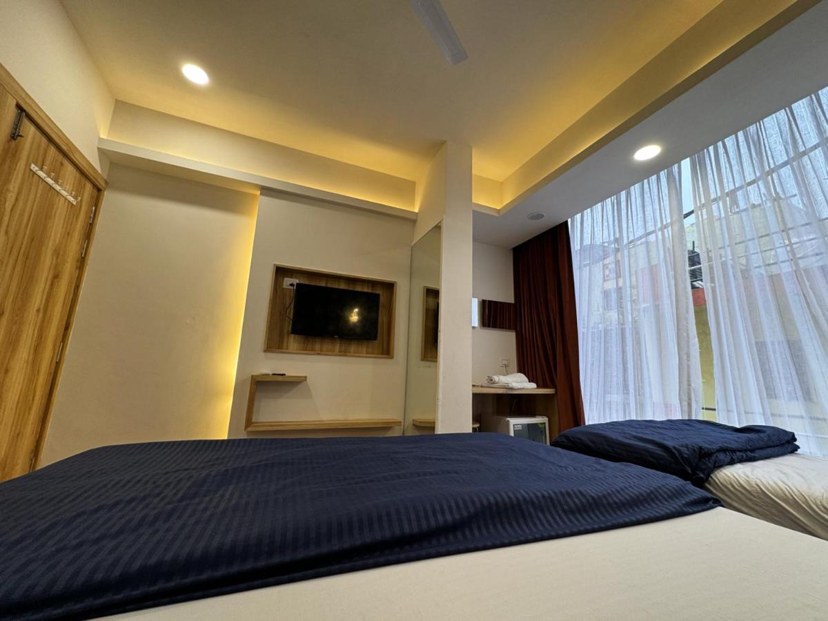 Hotel Shree Mahakal Krapa Удджайн Номер фото