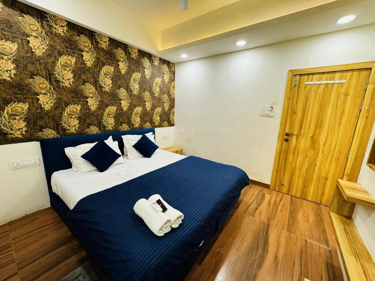 Hotel Shree Mahakal Krapa Удджайн Экстерьер фото